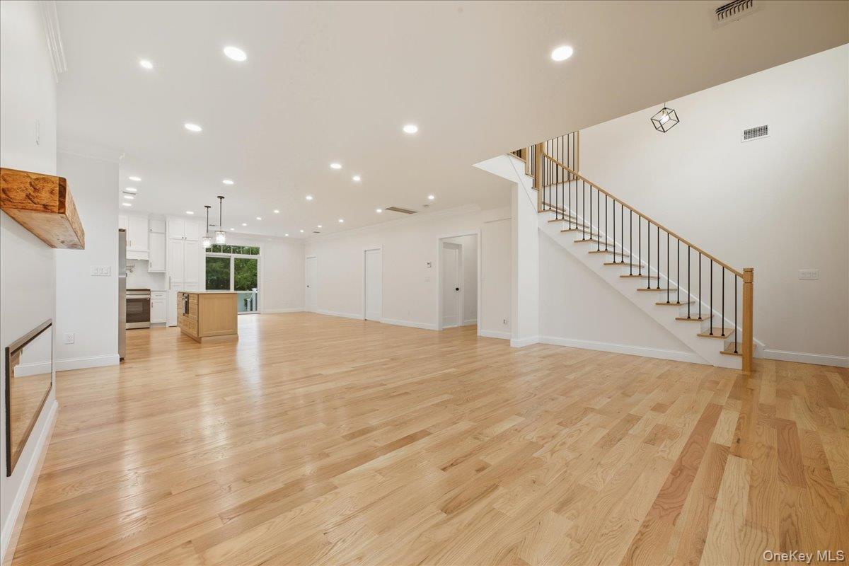 #4 photo, 1420 Poulson Street, ナッソー郡 Wantagh , NY 11793