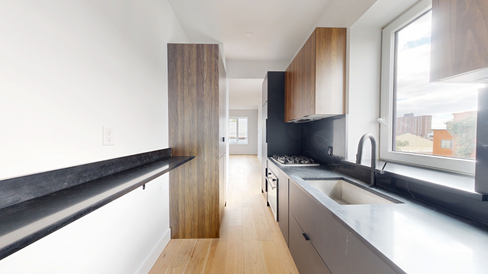 #2 photo, 95 Verona St, #4R, ブルックリン区 Red Hook , NY 11231