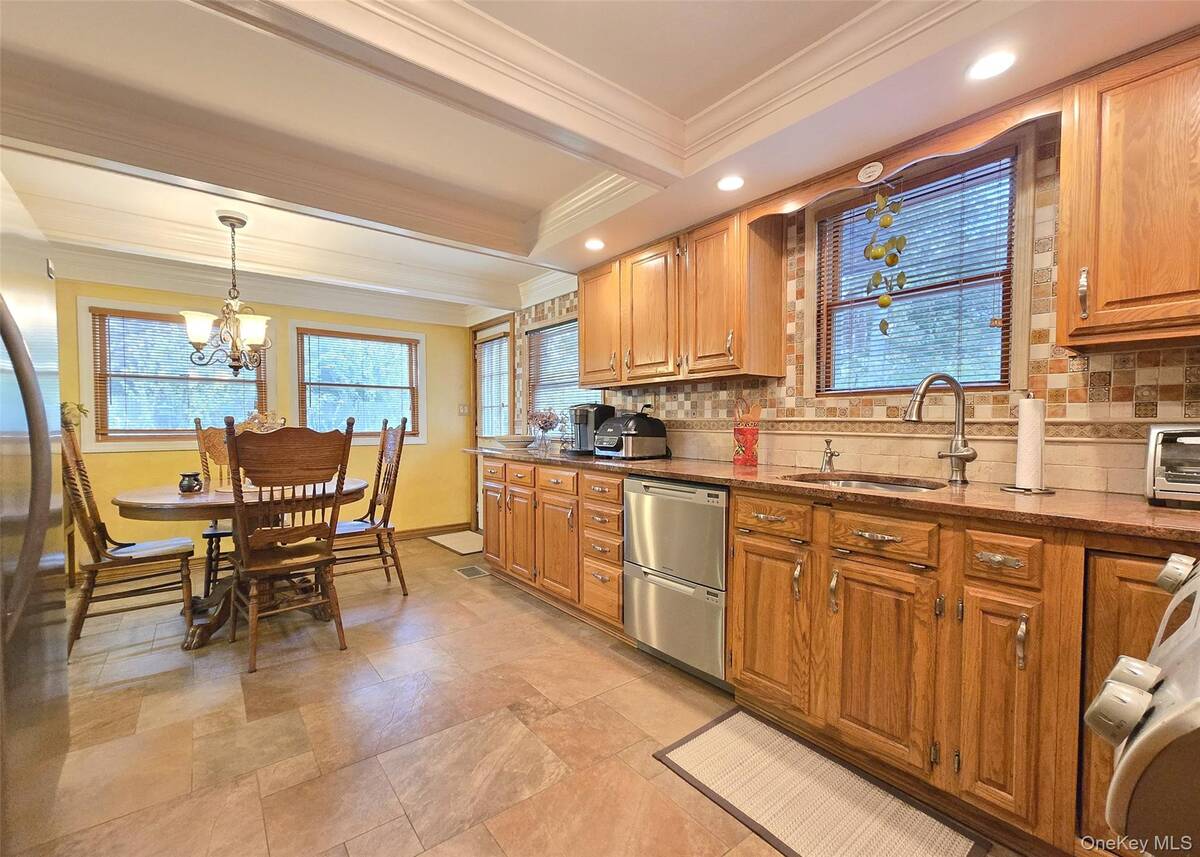 #7 photo, 8 Stalker Lane, サフォーク郡 Setauket , NY 11733