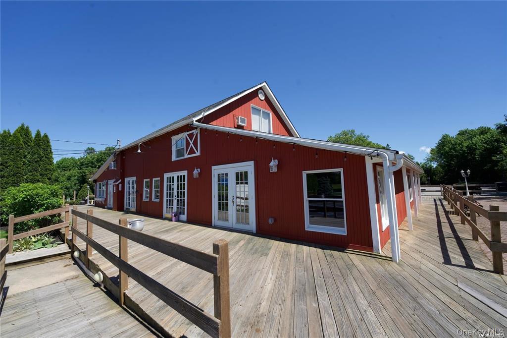 #10 photo, 3225 Sound Avenue, サフォーク郡 Riverhead , NY 11901