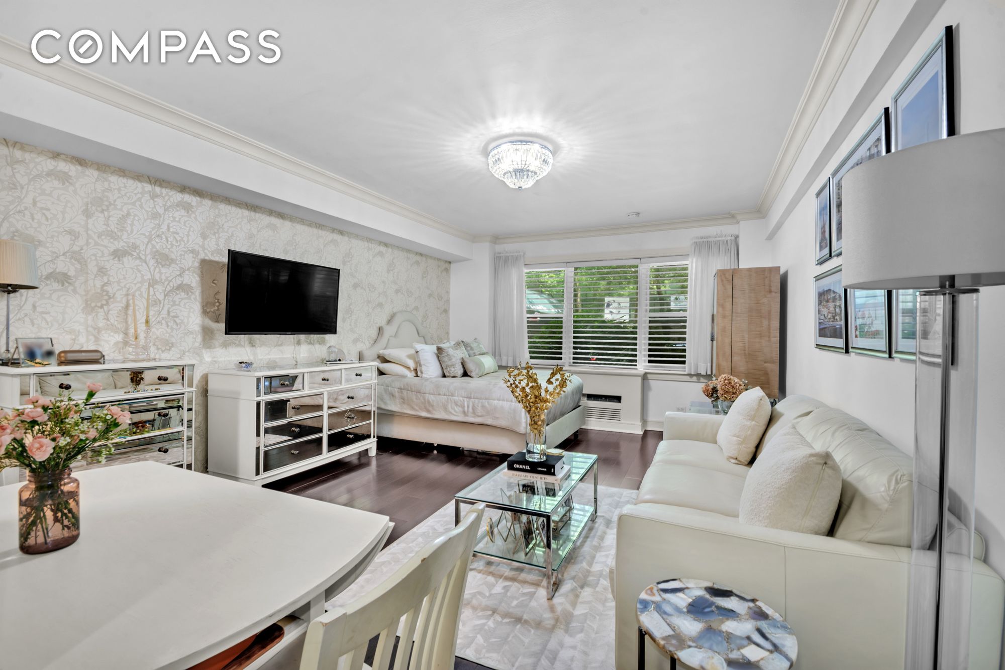 #1 photo, 310 E 49th Street, マンハッタン Midtown East , NY 10017