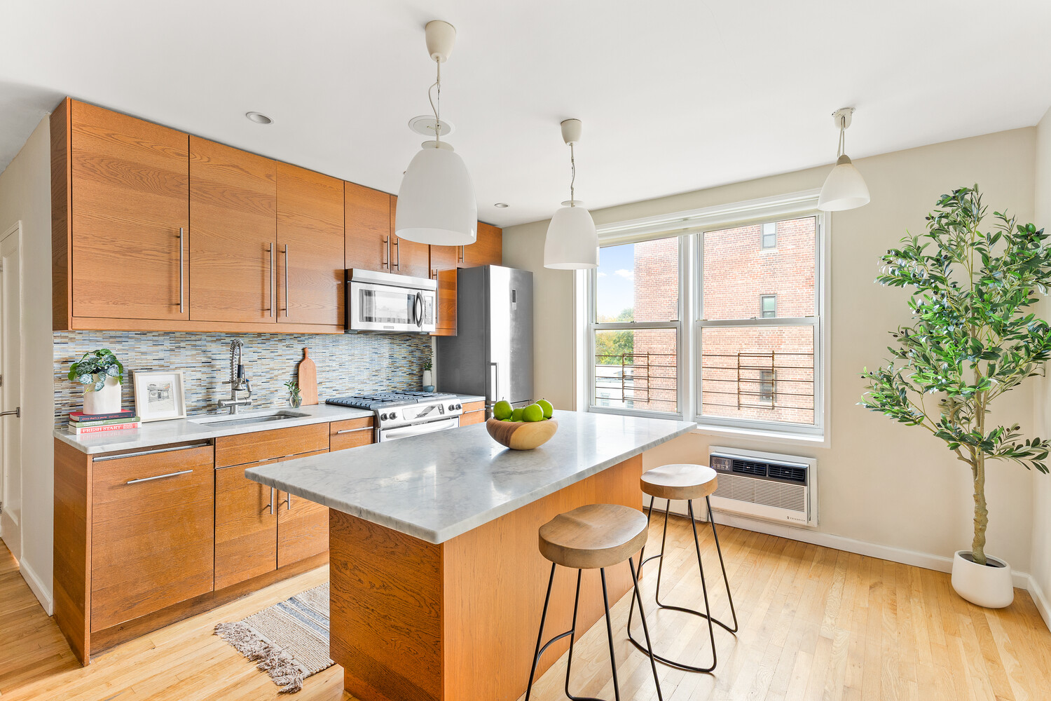 #3 photo, 651 VANDERBILT Street, ブルックリン区 Windsor Terrace , NY 11218