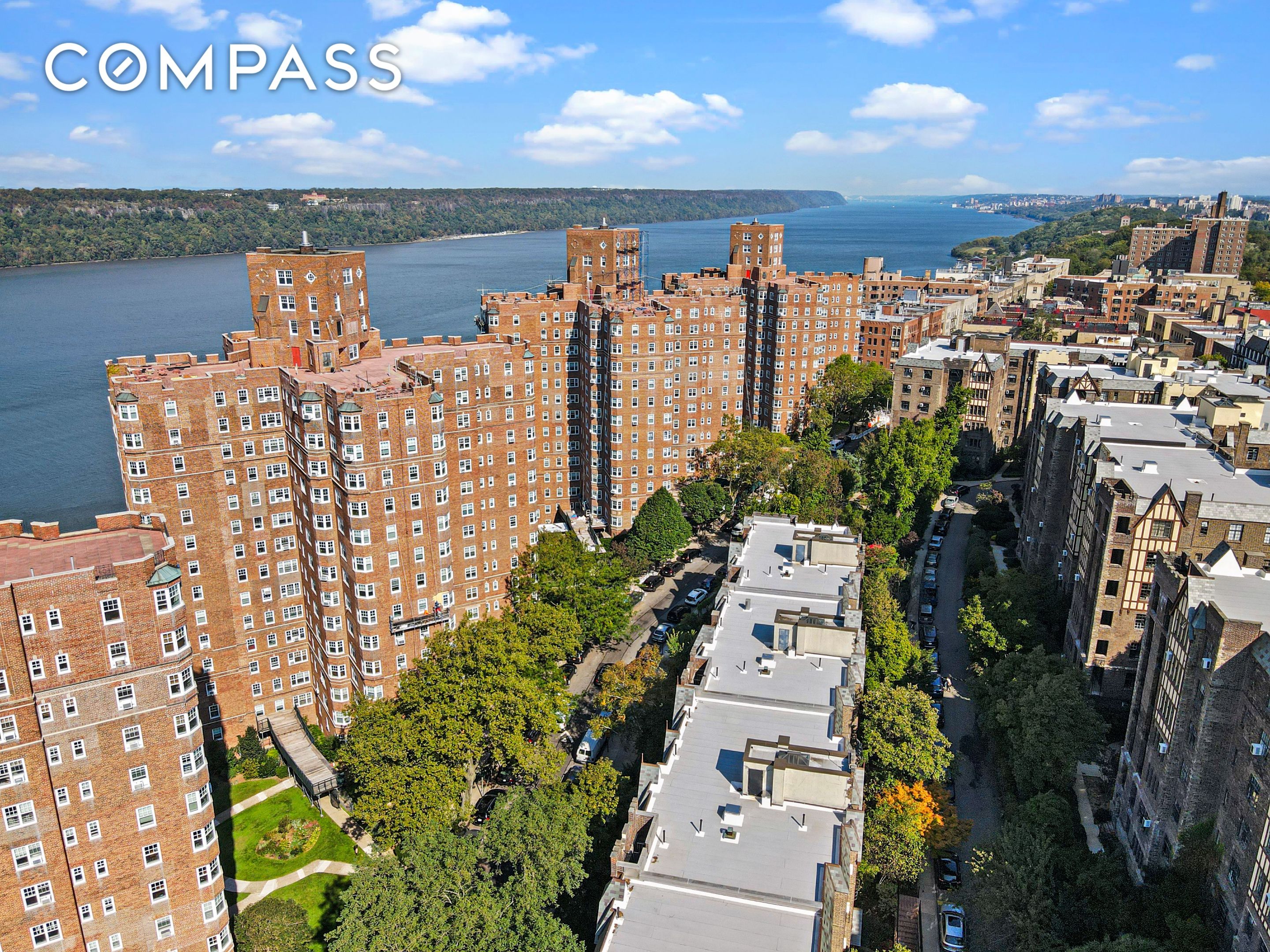 #9 photo, 200 Cabrini Boulevard, マンハッタン Hudson Heights , NY 10033