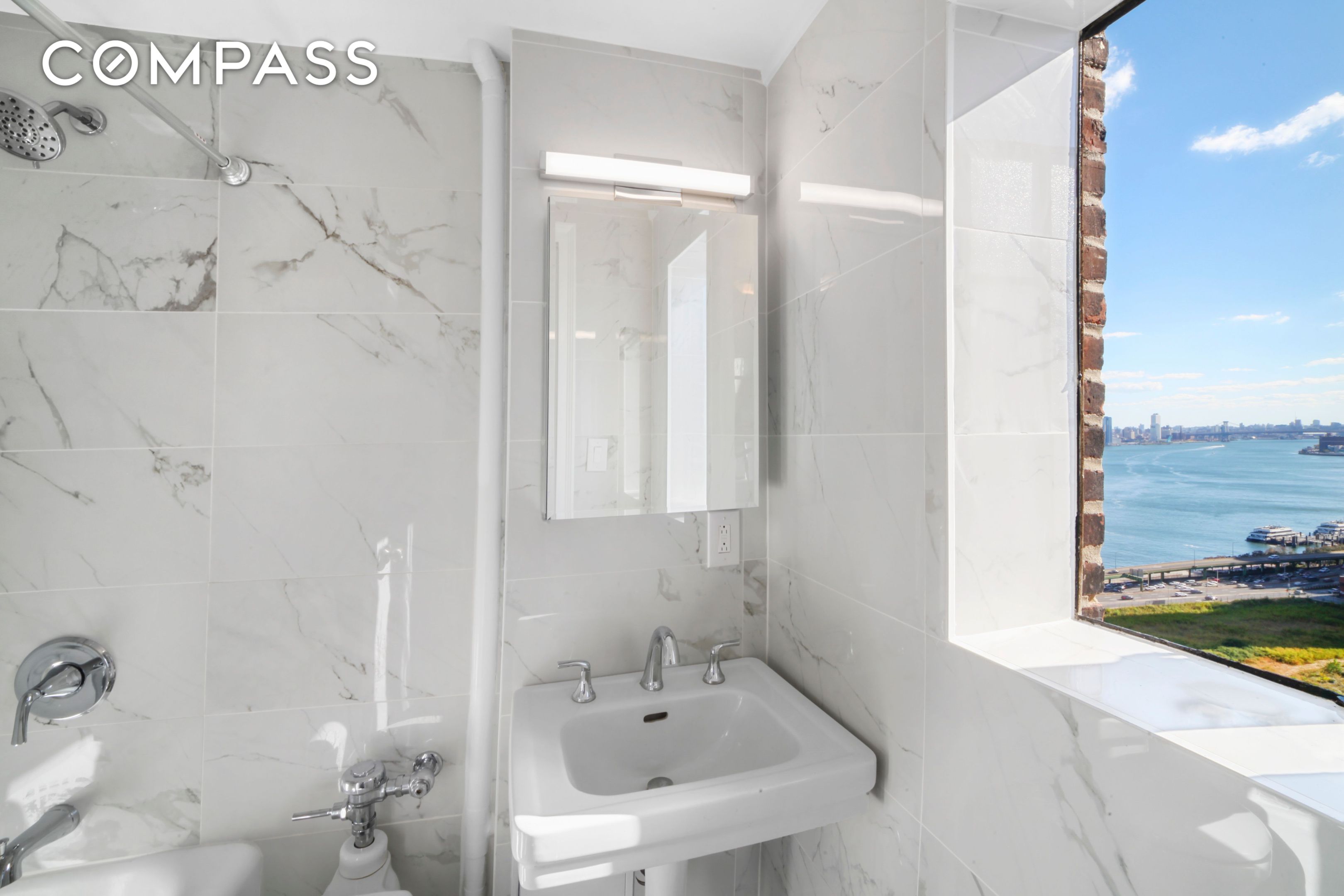 #10 photo, New York City, マンハッタン Midtown East , NY 10017