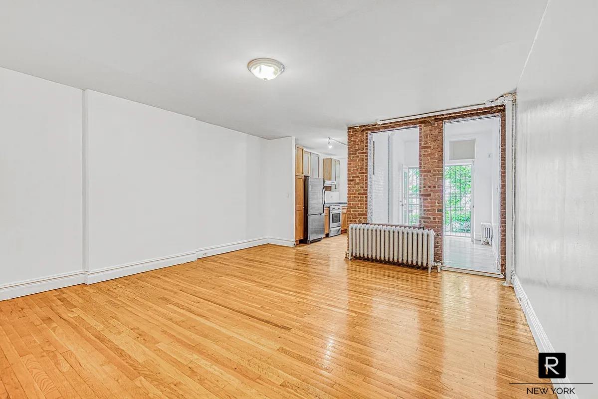 #2 photo, 523 W 149th Street, マンハッタン Hamilton Heights , NY 10031