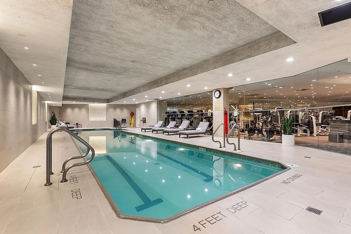 #14 photo, 1 CENTRAL Park W, マンハッタン Lincoln Square , NY 10023