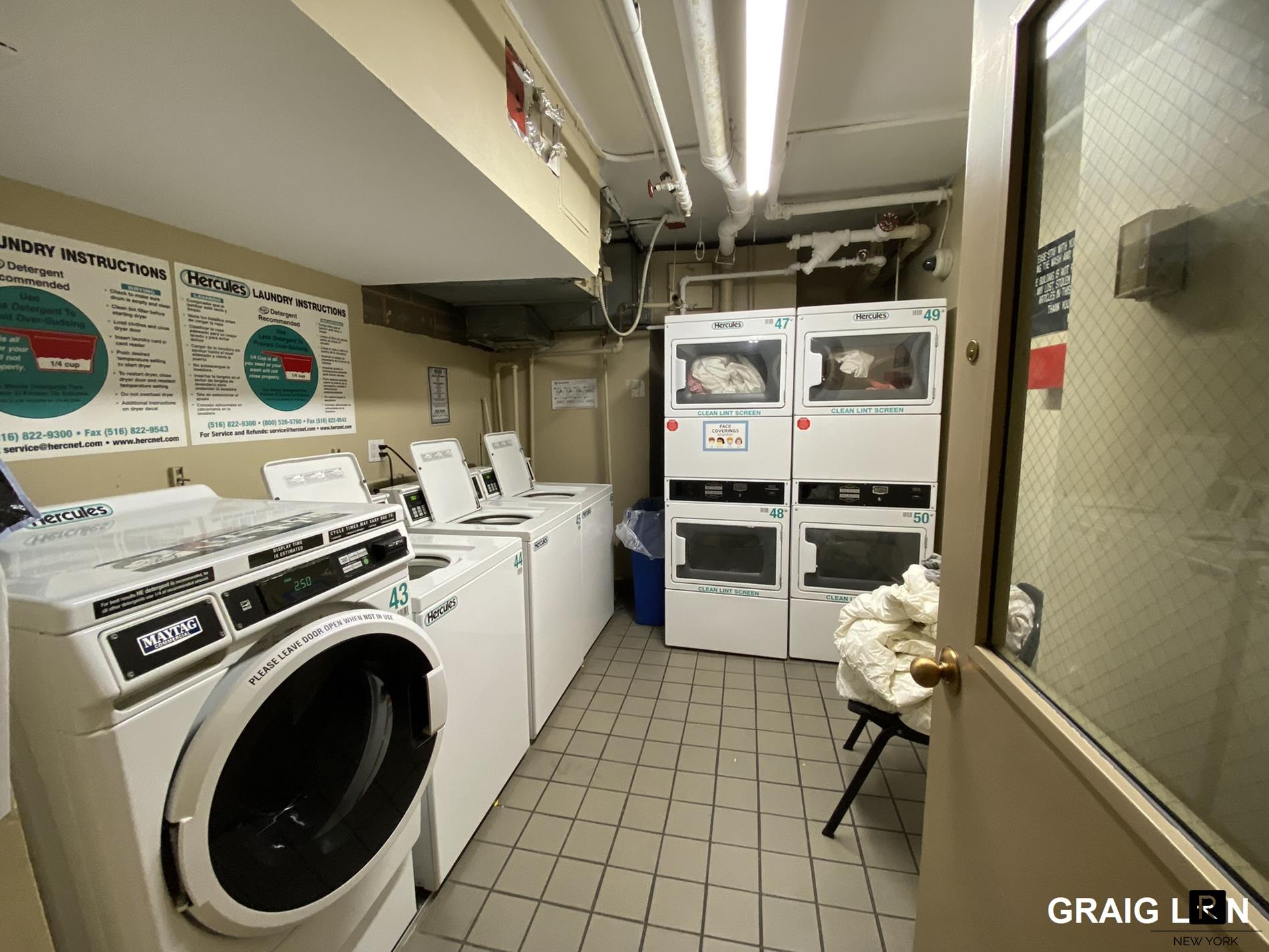 #12 photo, 393 W 49th Street, マンハッタン Clinton , NY 10019