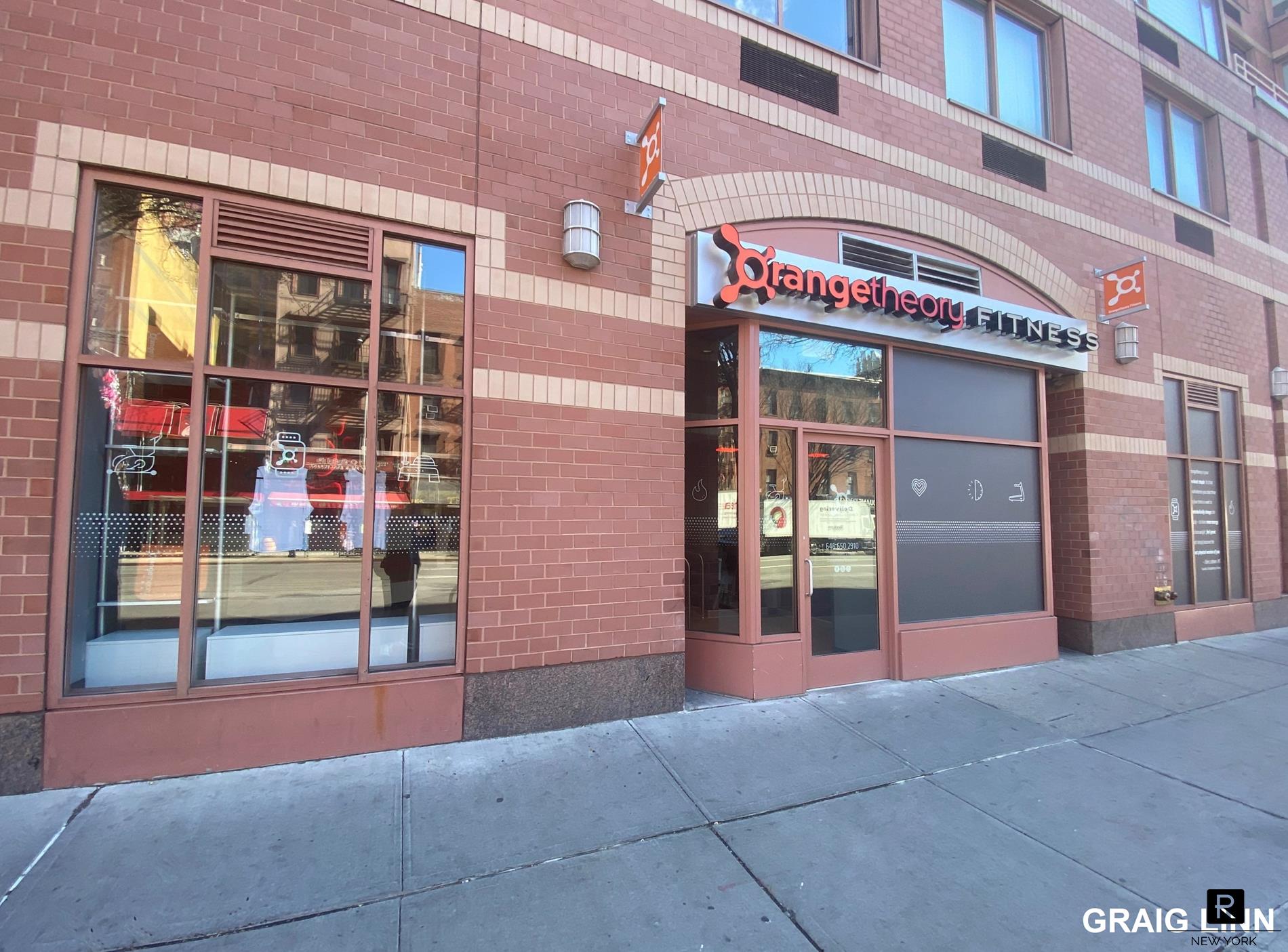 #18 photo, 393 W 49th Street, マンハッタン Clinton , NY 10019