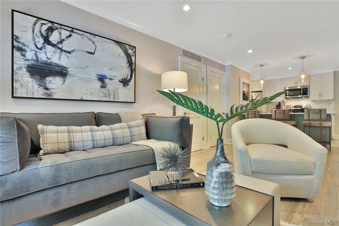 #10 photo, 470 Main Street, Armonk , NY 10504