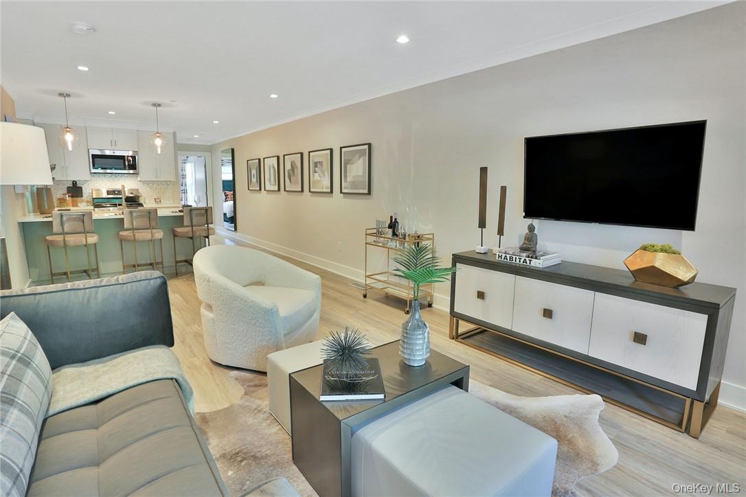 #4 photo, 470 Main Street, Armonk , NY 10504