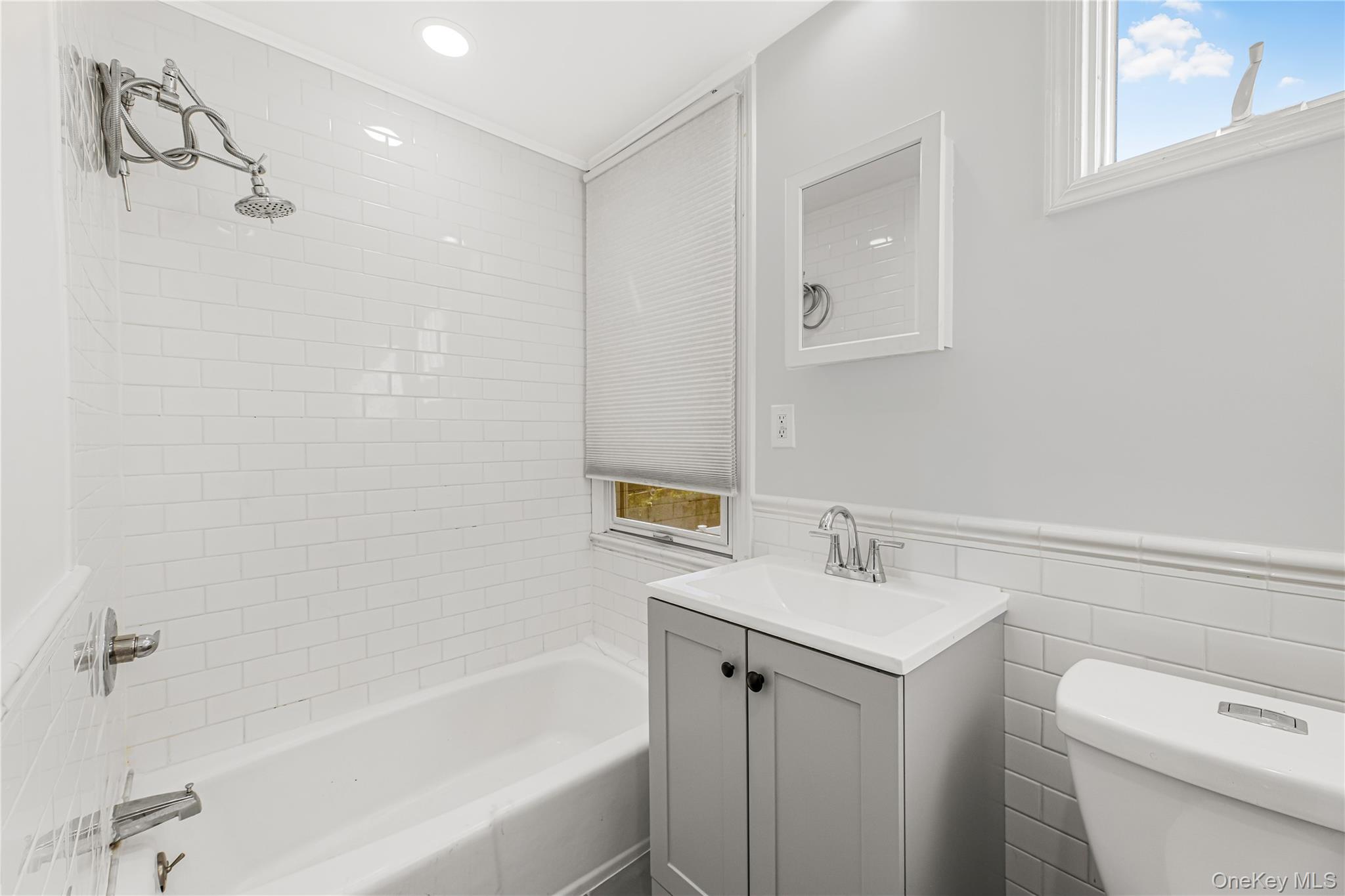 #13 photo, 238 Madison Avenue, Port Chester , NY 10573