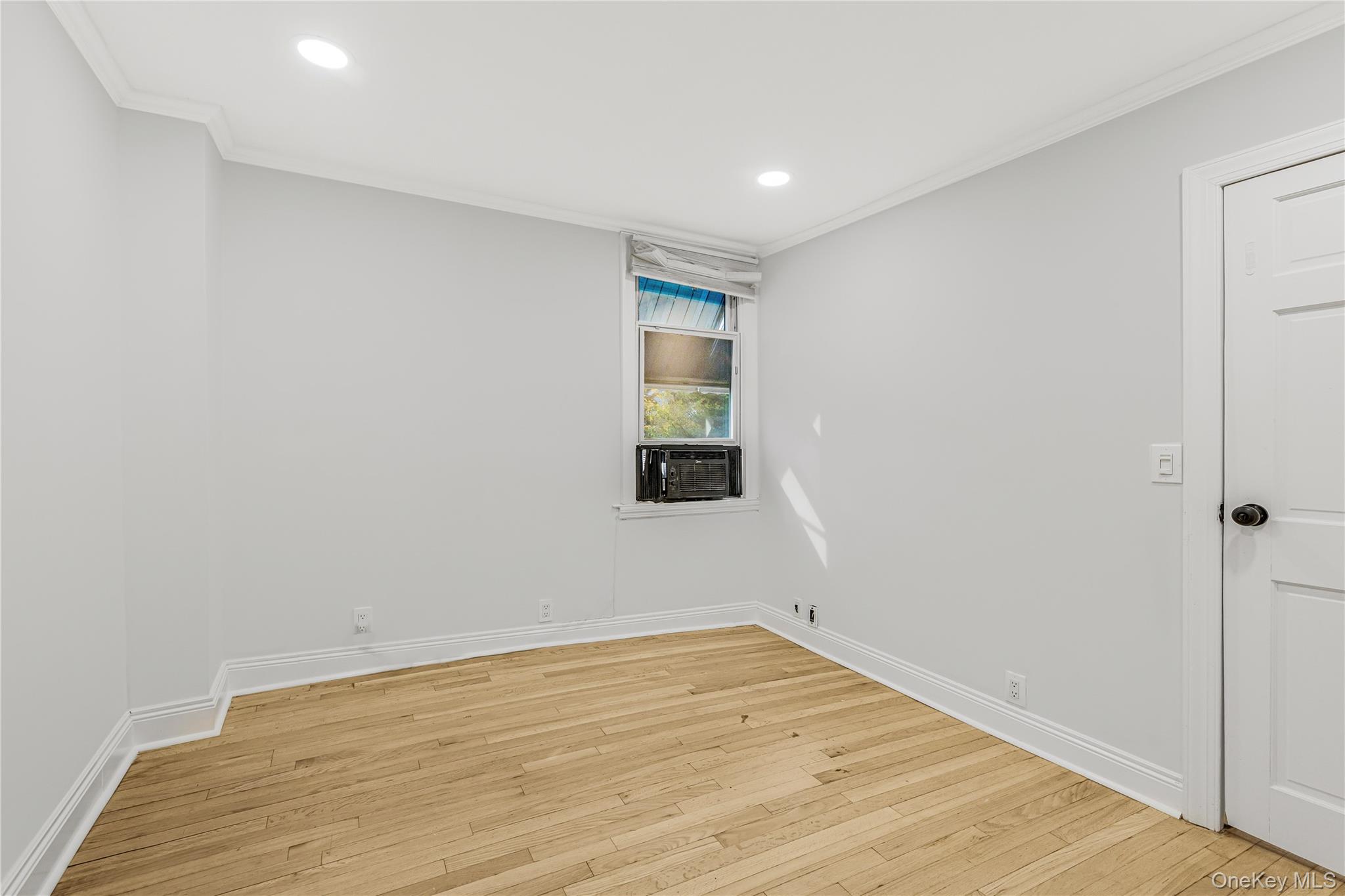 #18 photo, 238 Madison Avenue, Port Chester , NY 10573