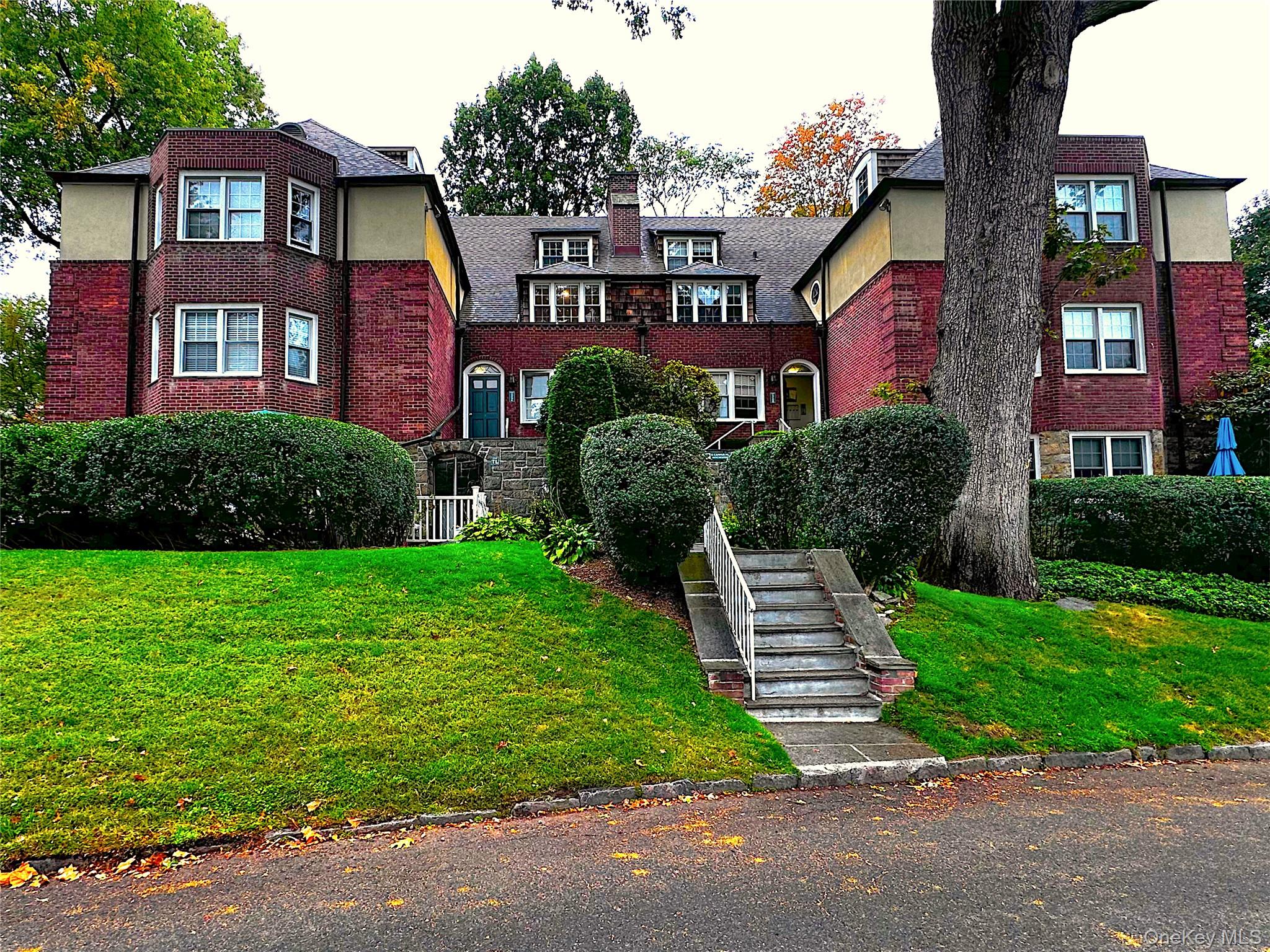 #1 photo, 5 Campus Place, Scarsdale , NY 10583