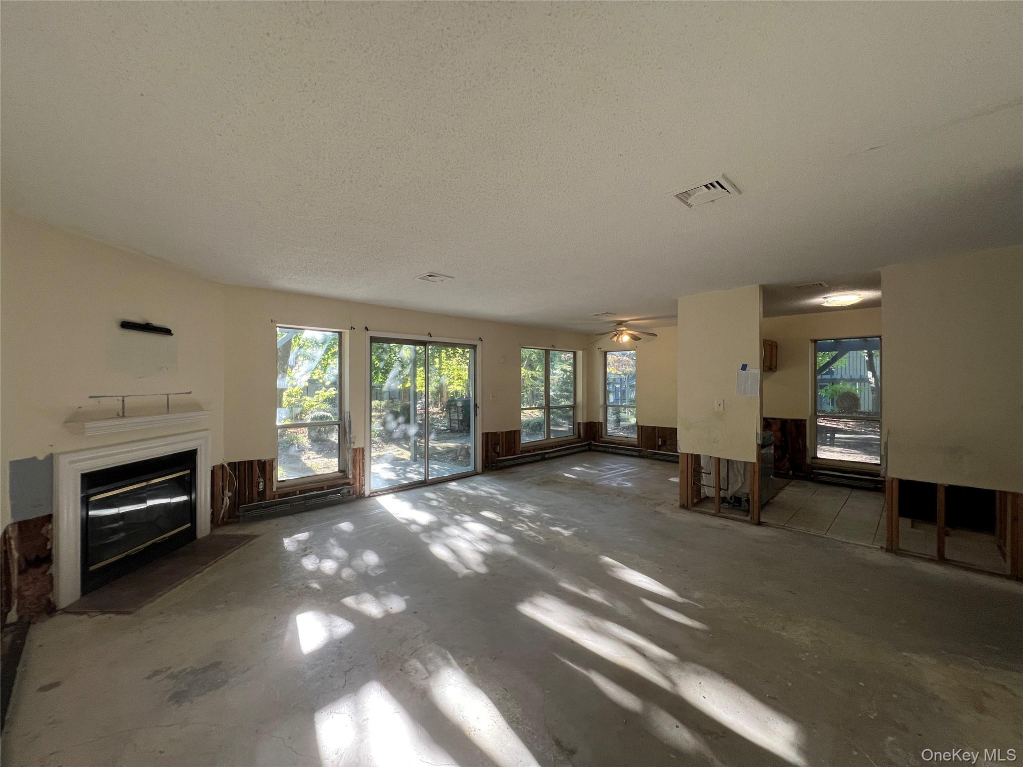 #2 photo, 31 Bleakley Drive, Peekskill , NY 10566