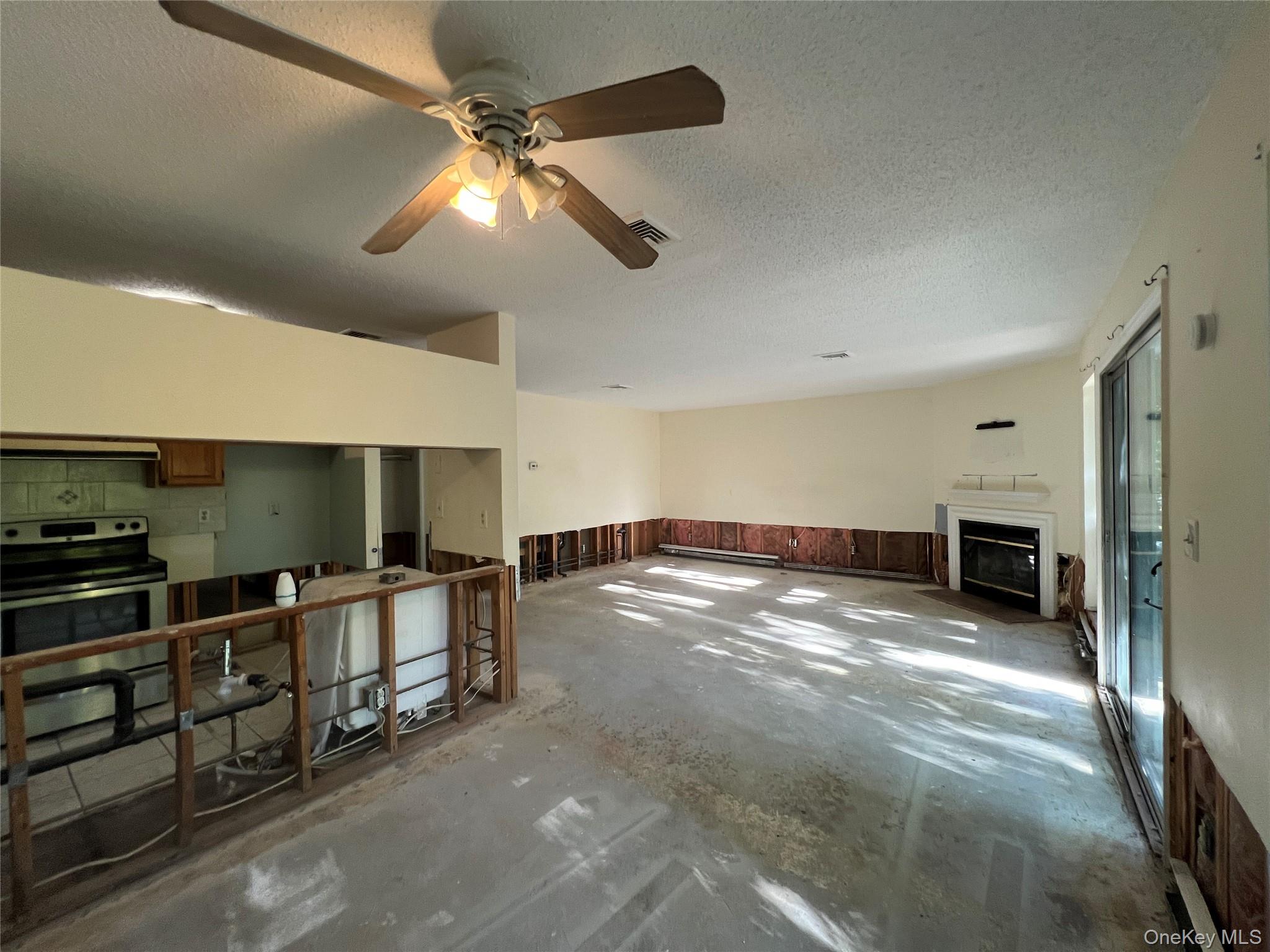 #4 photo, 31 Bleakley Drive, Peekskill , NY 10566