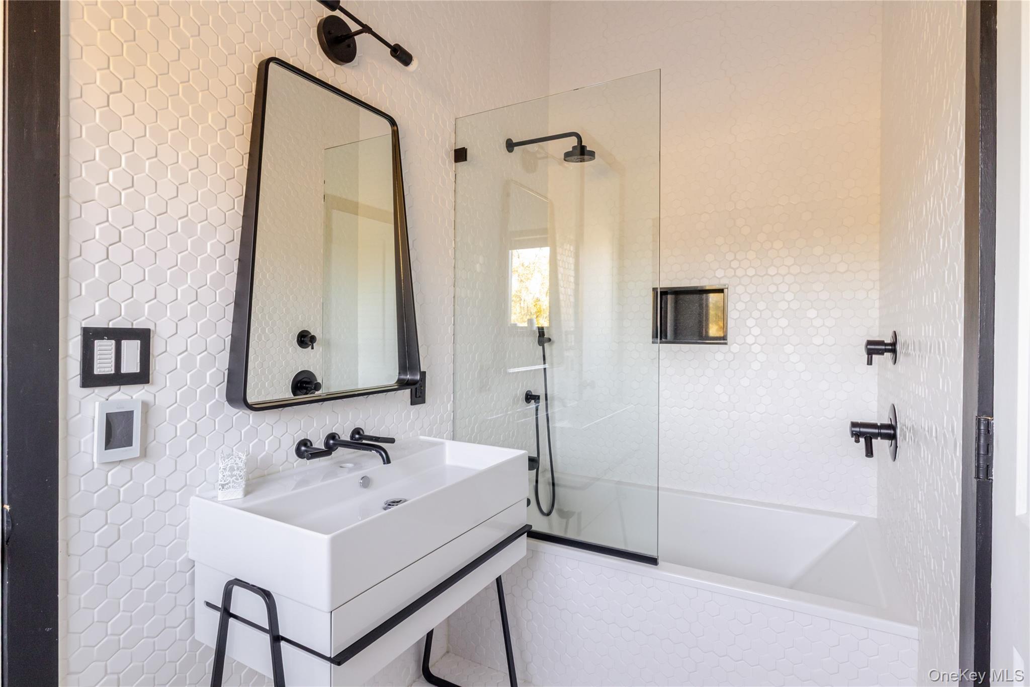 #18 photo, 106 Station Road, Salisbury Mills , NY 12577