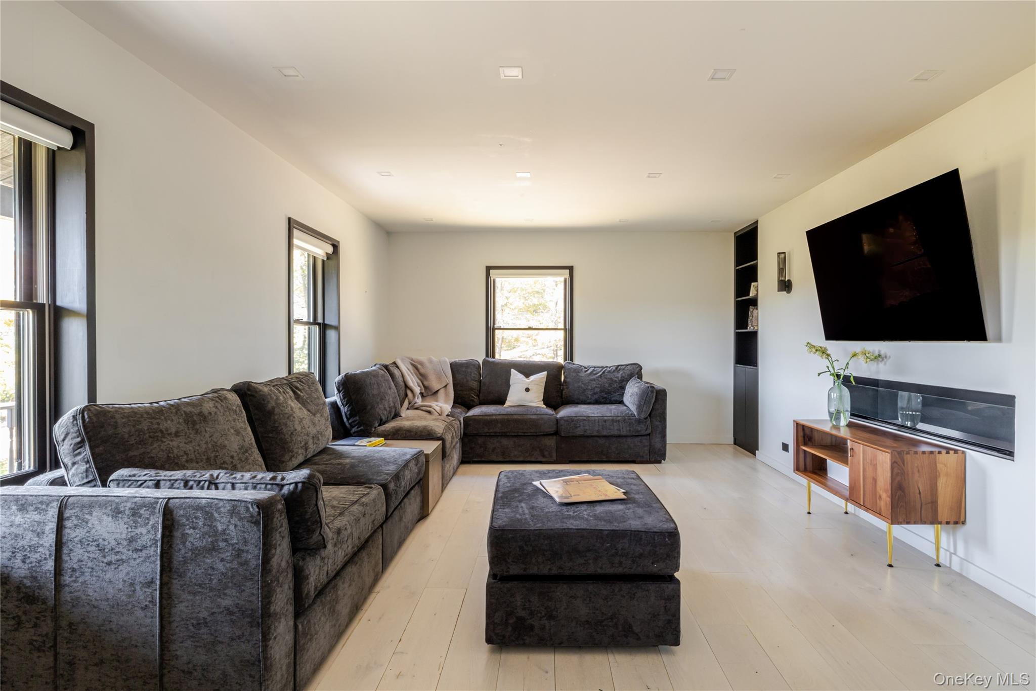 #19 photo, 106 Station Road, Salisbury Mills , NY 12577