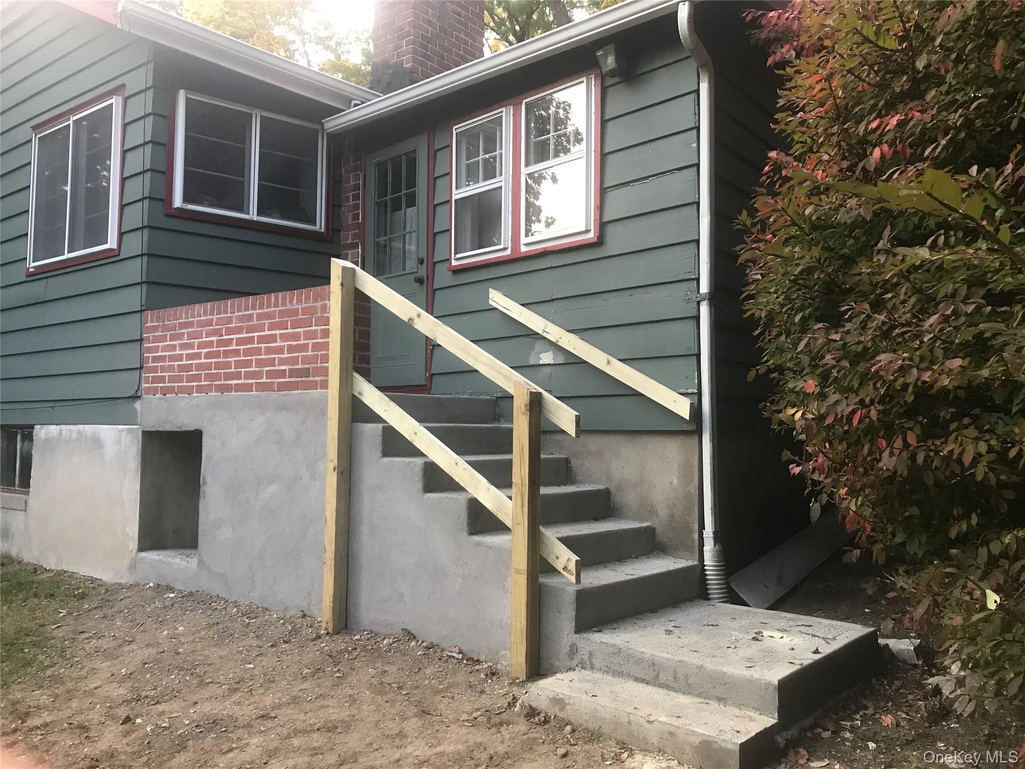 #19 photo, 33 Baron De Hirsch Road, Crompond , NY 10517