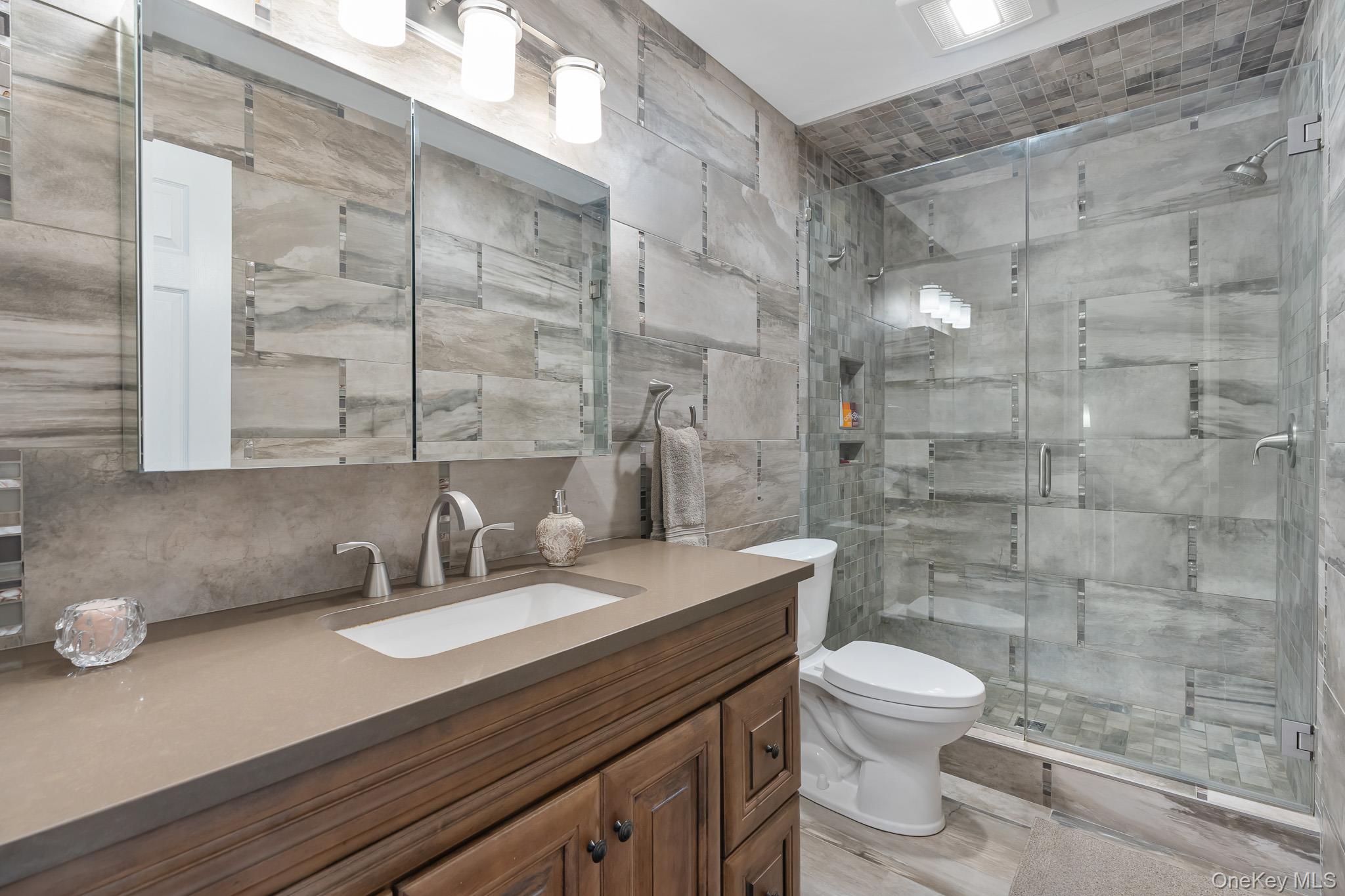 #18 photo, 37 Hudson Heights Drive, Poughkeepsie , NY 12601