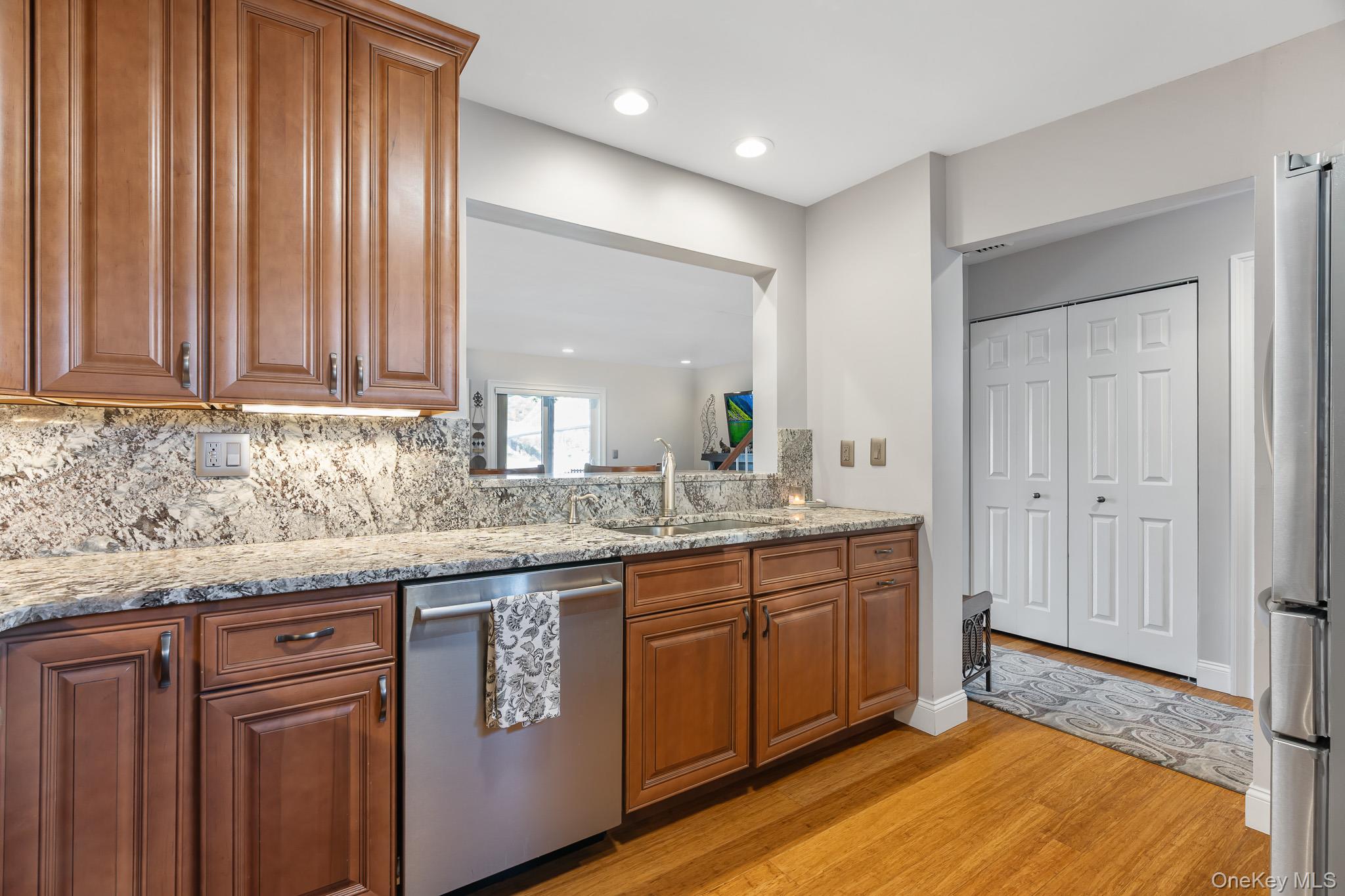 #3 photo, 37 Hudson Heights Drive, Poughkeepsie , NY 12601