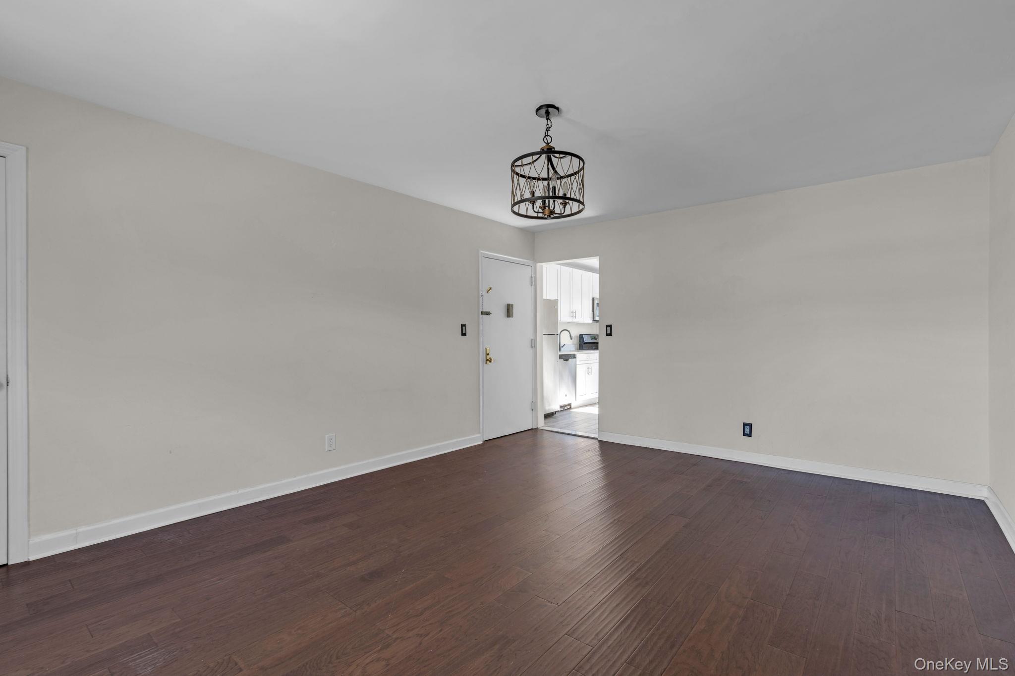 #7 photo, 480 Tuckahoe Road, Yonkers , NY 10710