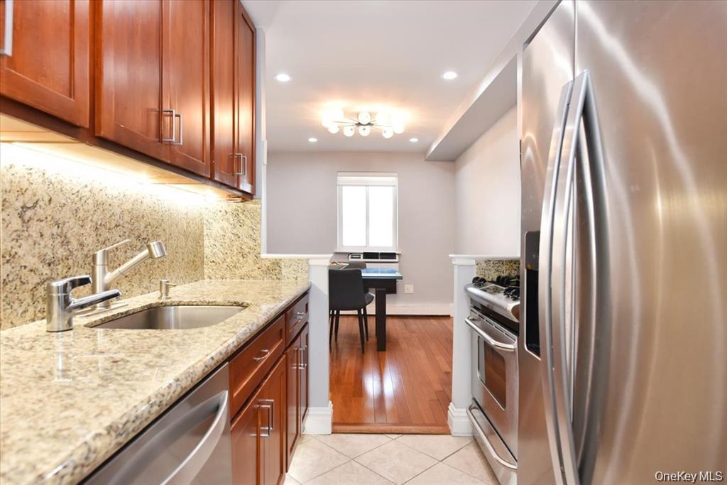 #8 photo, 320 East Shore Road, ナッソー郡 Great Neck , NY 11023