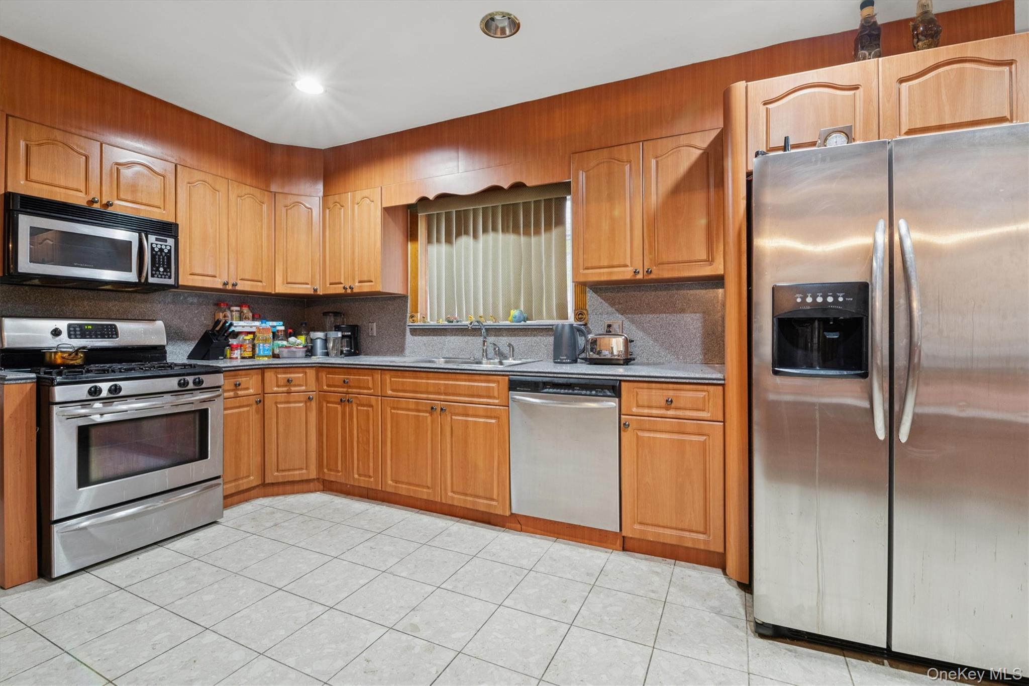 #11 photo, 18015 Dalny Road, クイーンズ区 Jamaica Estates , NY 11432