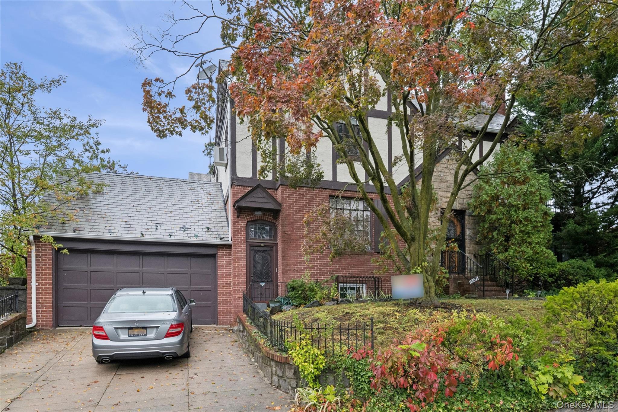 #2 photo, 18015 Dalny Road, クイーンズ区 Jamaica Estates , NY 11432