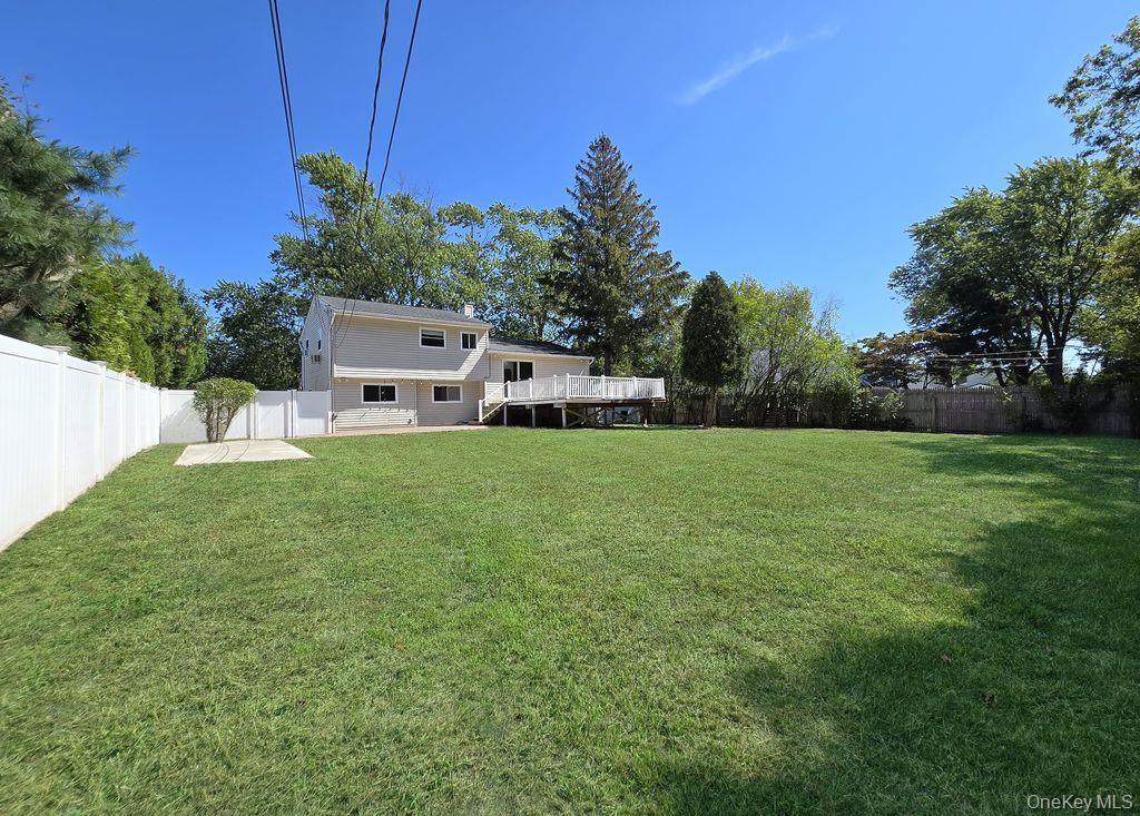 #17 photo, 76 Skylark Drive, サフォーク郡 Holtsville , NY 11742