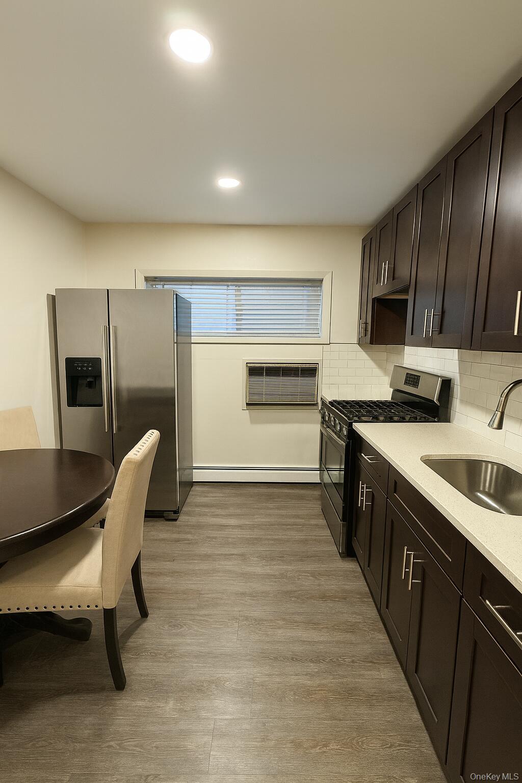 #3 photo, 3579 Merrick Road, ナッソー郡 Seaford , NY 11783