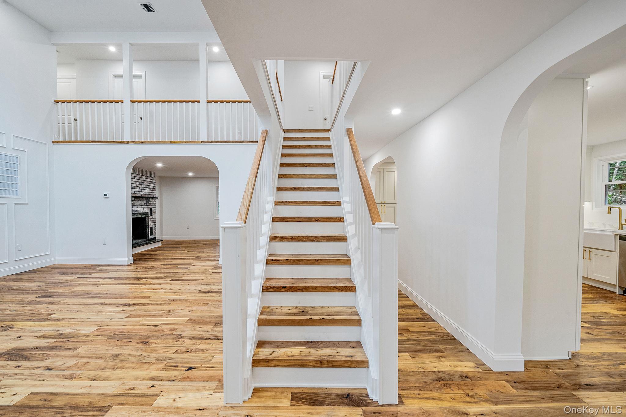 #10 photo, 6 Connetquot Drive, サフォーク郡 Oakdale , NY 11769