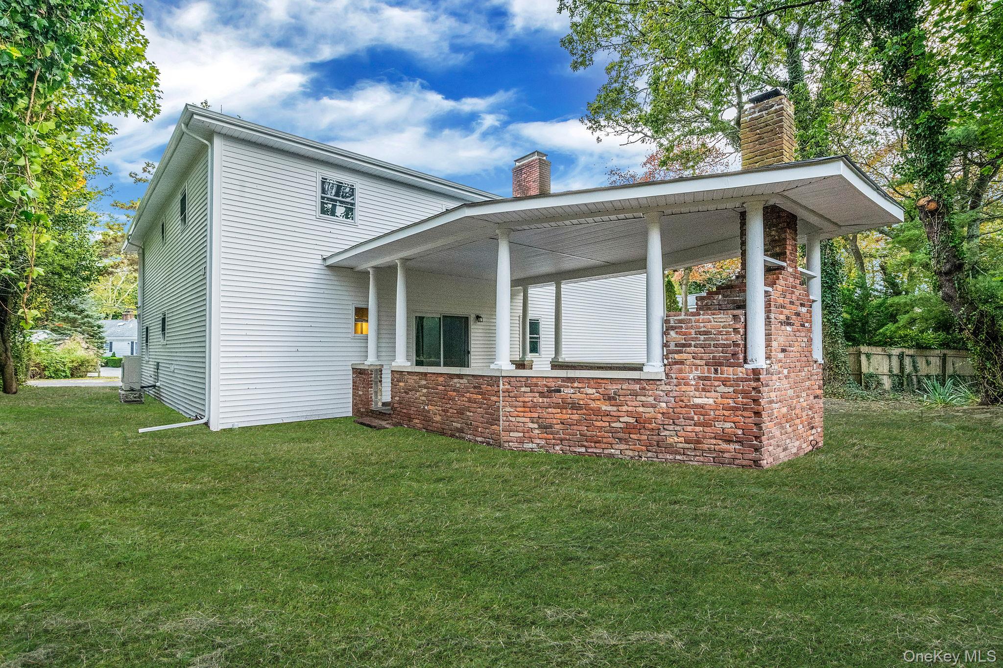 #8 photo, 6 Connetquot Drive, サフォーク郡 Oakdale , NY 11769