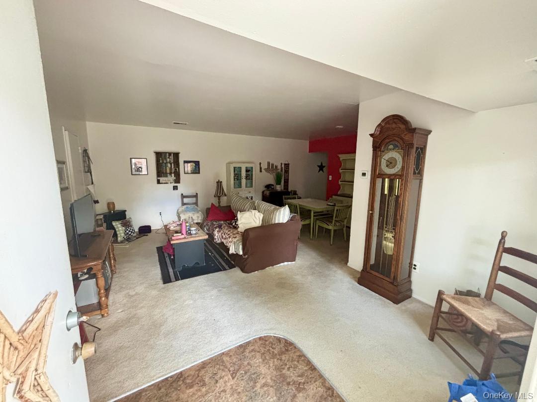 #2 photo, 25 Cheyenne Court, サフォーク郡 Coram , NY 11727