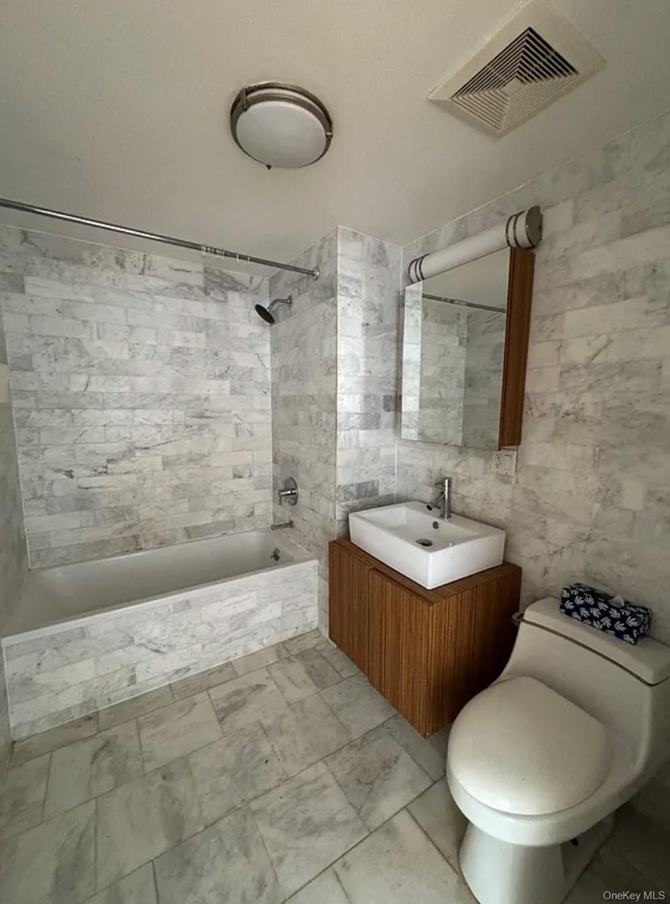 #5 photo, 11202 Northern Boulevard, クイーンズ区 Corona , NY 11368