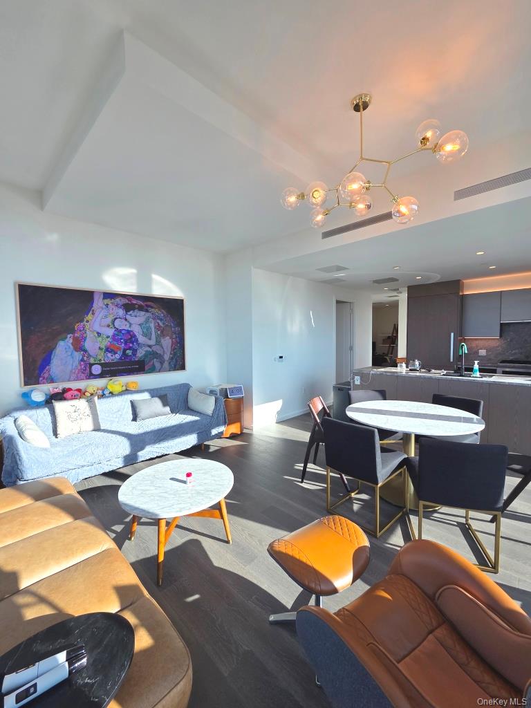 #10 photo, 133-36 37th Avenue, クイーンズ区 Flushing , NY 11354