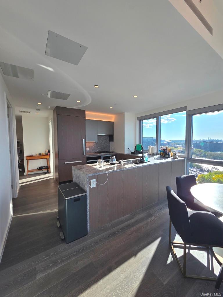 #8 photo, 133-36 37th Avenue, クイーンズ区 Flushing , NY 11354