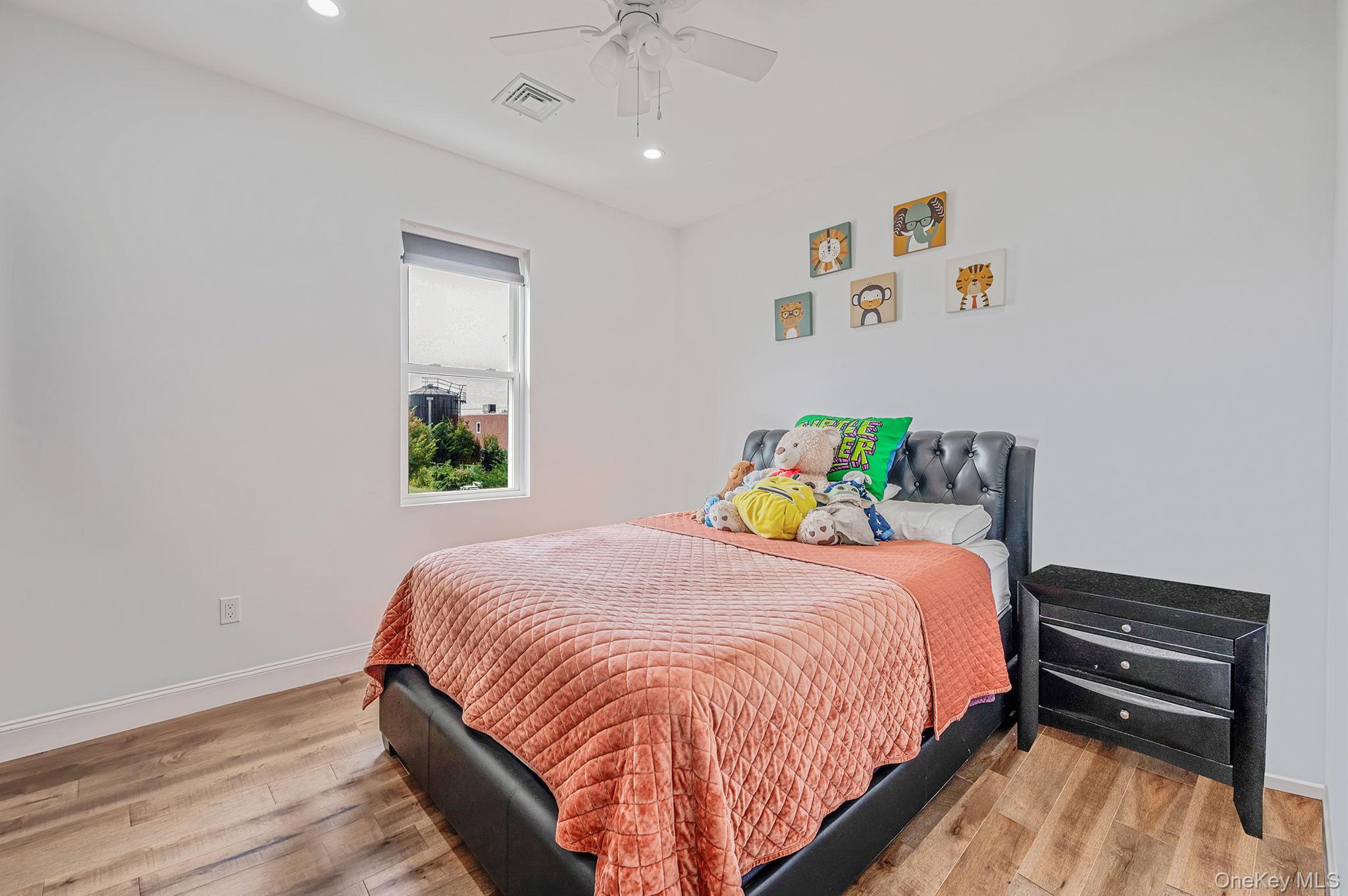 #20 photo, 134 Martens Avenue, ナッソー郡 Valley Stream , NY 11580