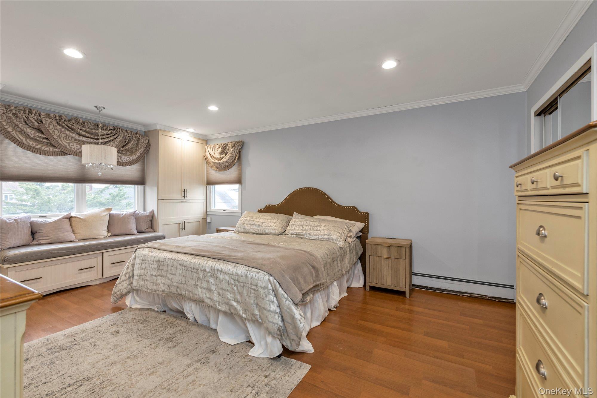 #14 photo, 865 Third Avenue, नासाउ काउंटी Franklin Square , NY 11010