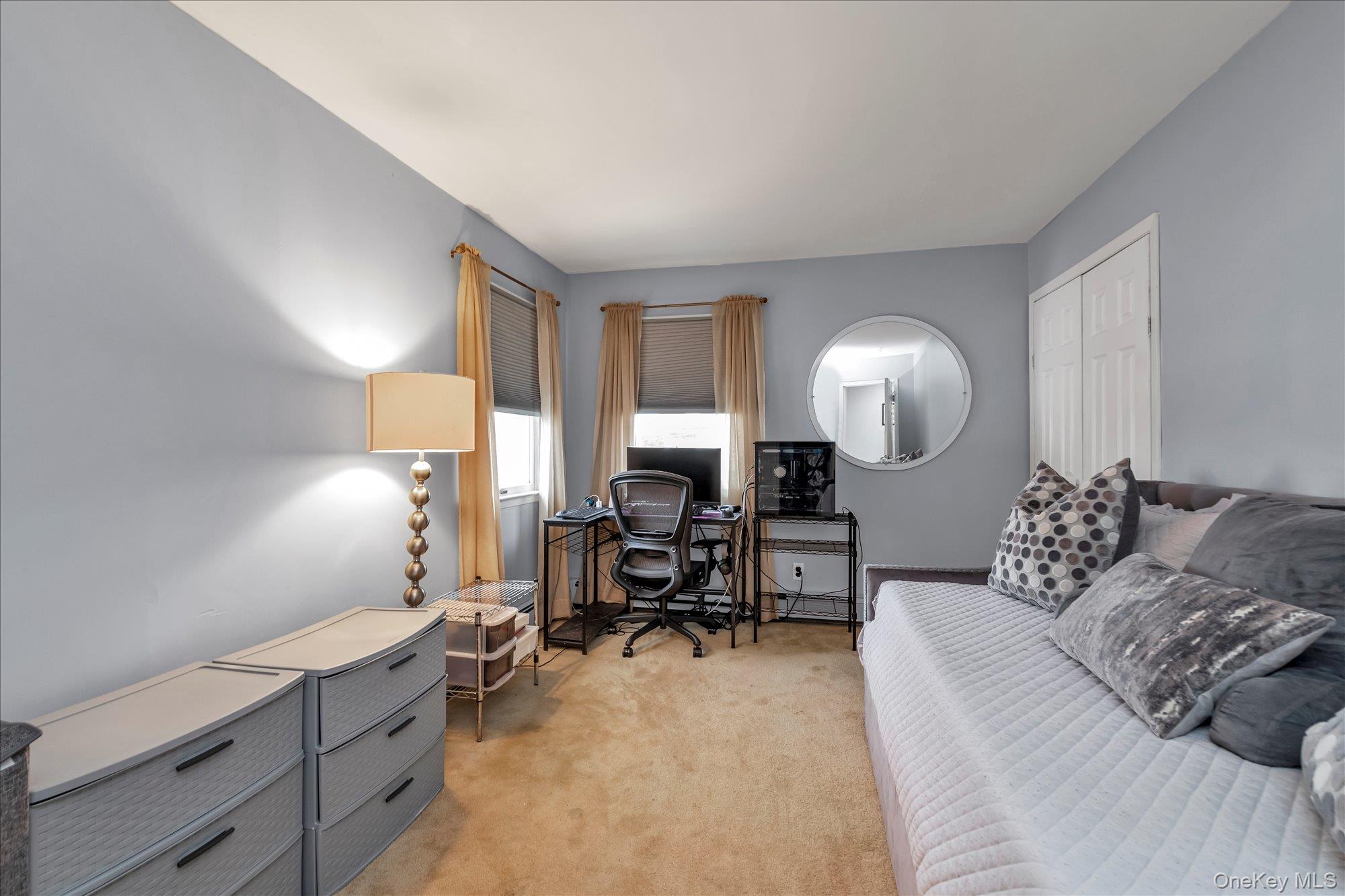 #18 photo, 865 Third Avenue, नासाउ काउंटी Franklin Square , NY 11010