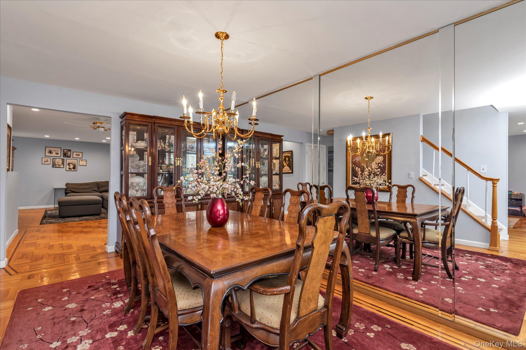 #5 photo, 865 Third Avenue, नासाउ काउंटी Franklin Square , NY 11010