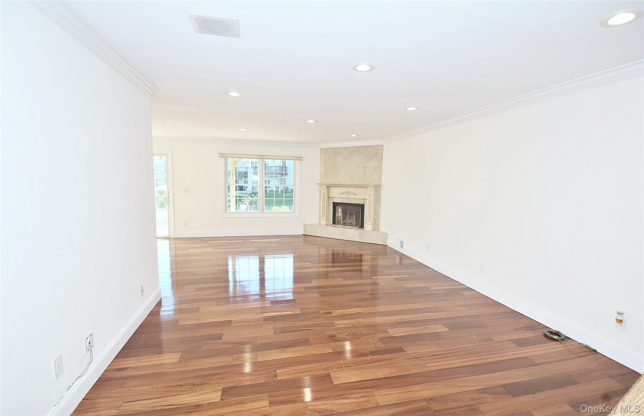 #10 photo, 3 Lakebridge Drive, サフォーク郡 Kings Park , NY 11754