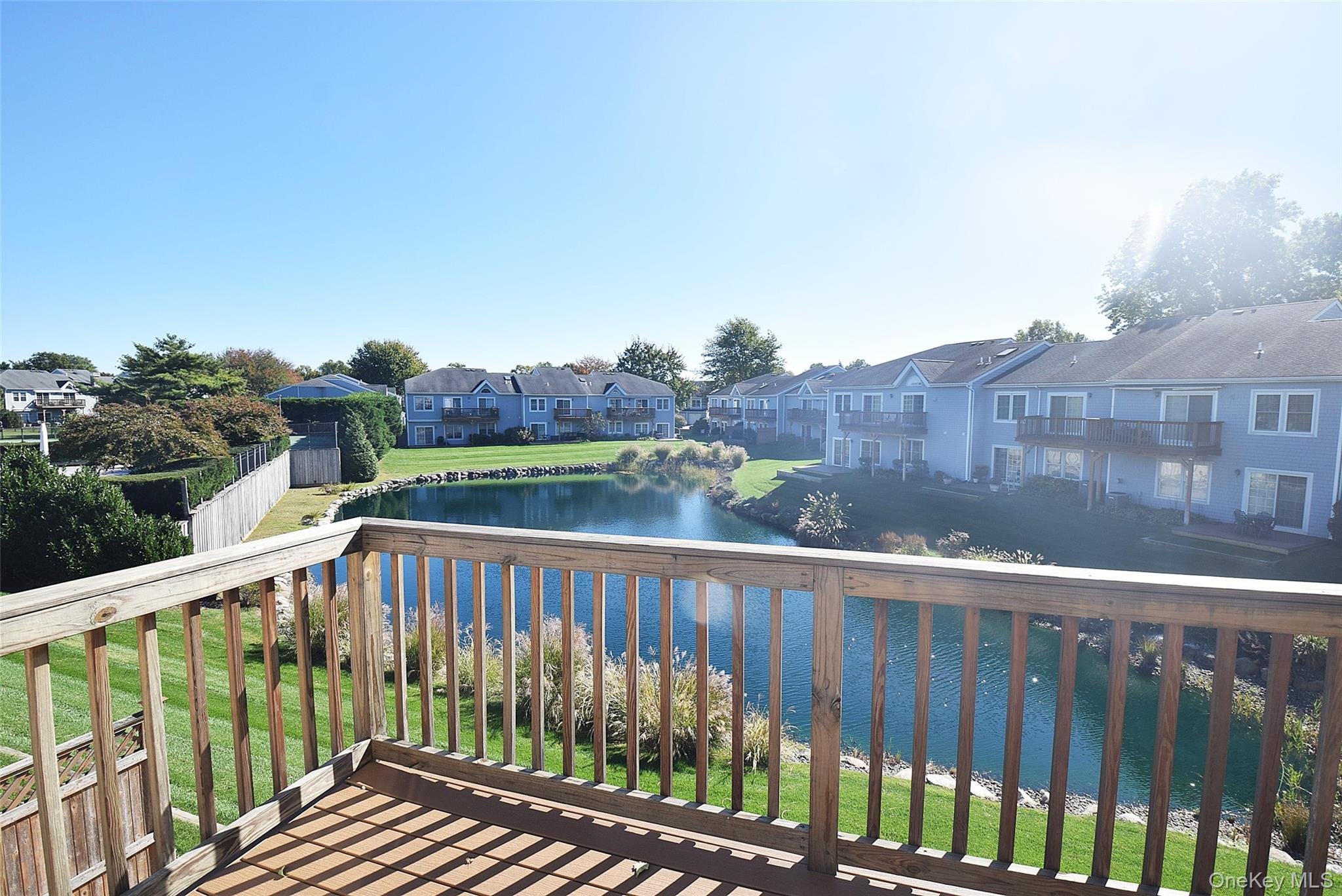 #19 photo, 3 Lakebridge Drive, サフォーク郡 Kings Park , NY 11754