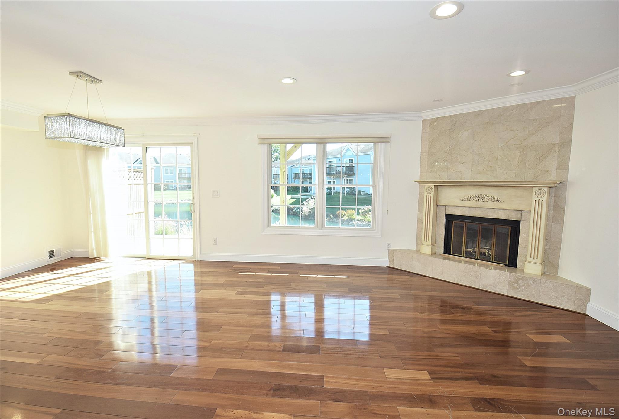 #7 photo, 3 Lakebridge Drive, サフォーク郡 Kings Park , NY 11754