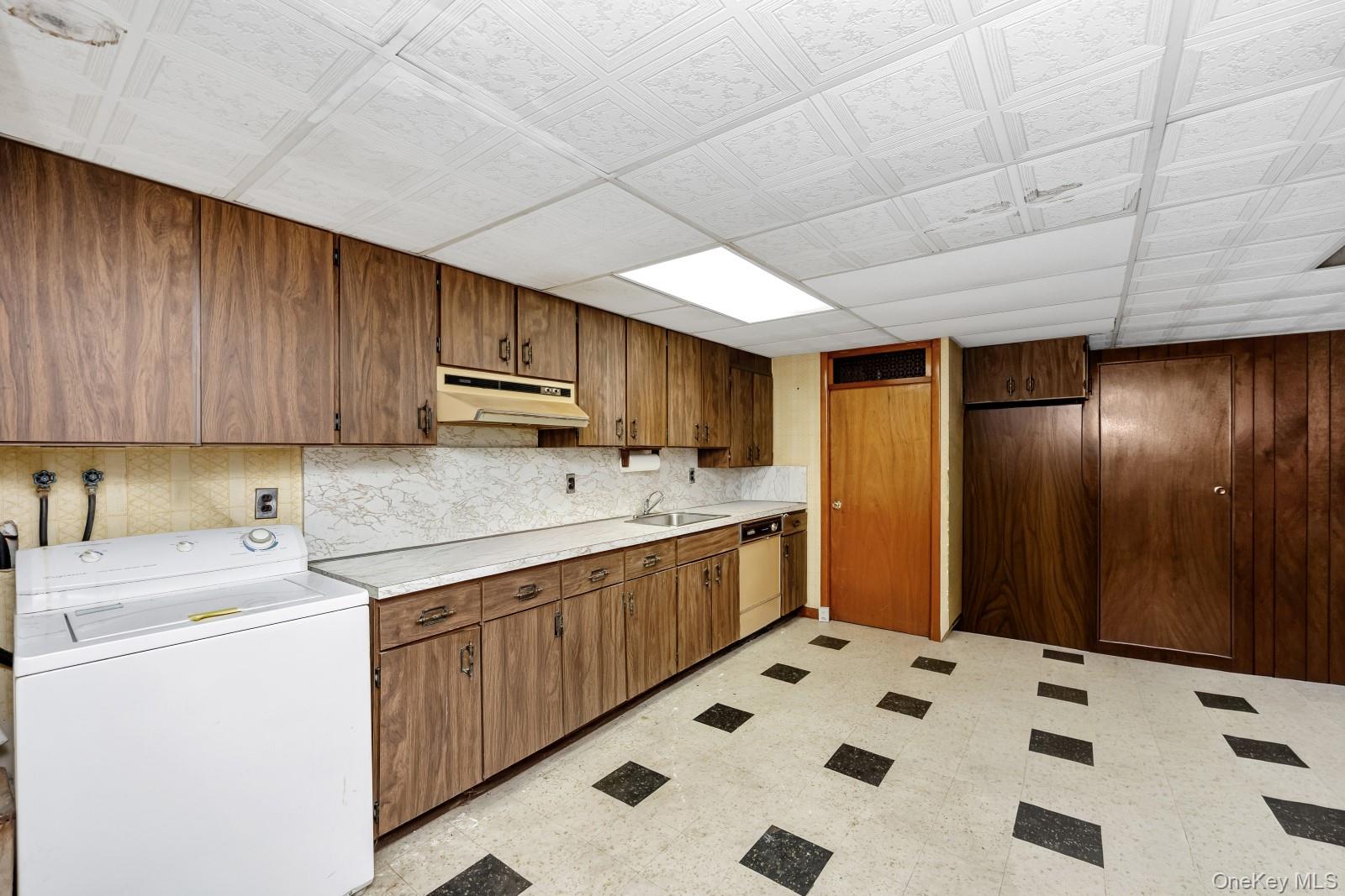 #17 photo, 62-45 69th Place, クイーンズ区 Middle Village , NY 11379