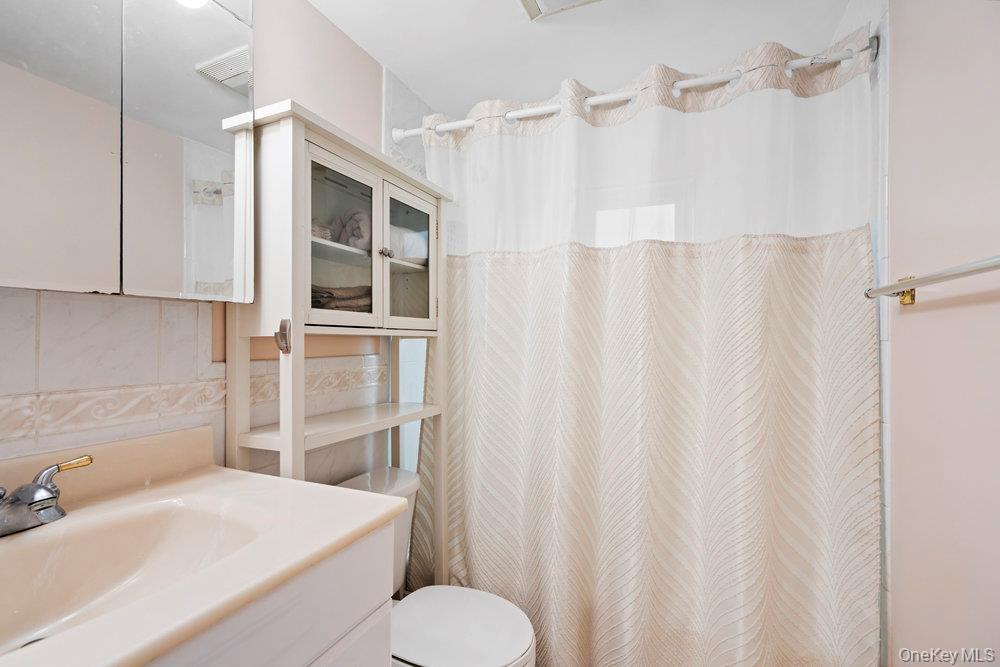 #20 photo, 151 Islip Boulevard, サフォーク郡 Islip Terrace , NY 11752