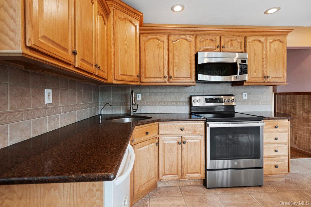 #7 photo, 151 Islip Boulevard, サフォーク郡 Islip Terrace , NY 11752