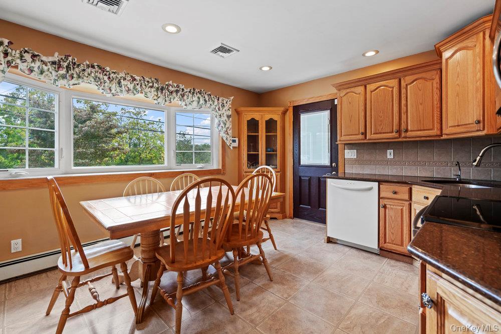 #9 photo, 151 Islip Boulevard, サフォーク郡 Islip Terrace , NY 11752