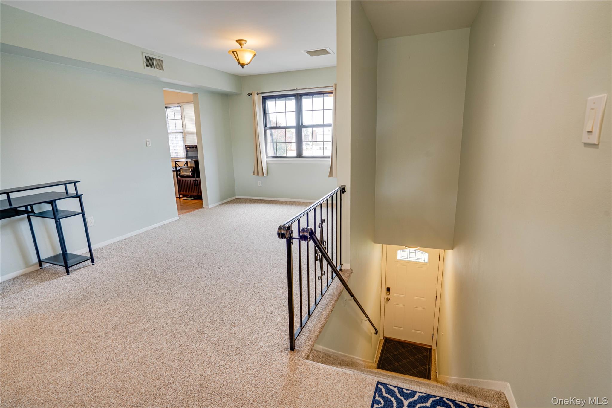 #11 photo, 211 Mariners Way, サフォーク郡 Copiague , NY 11726