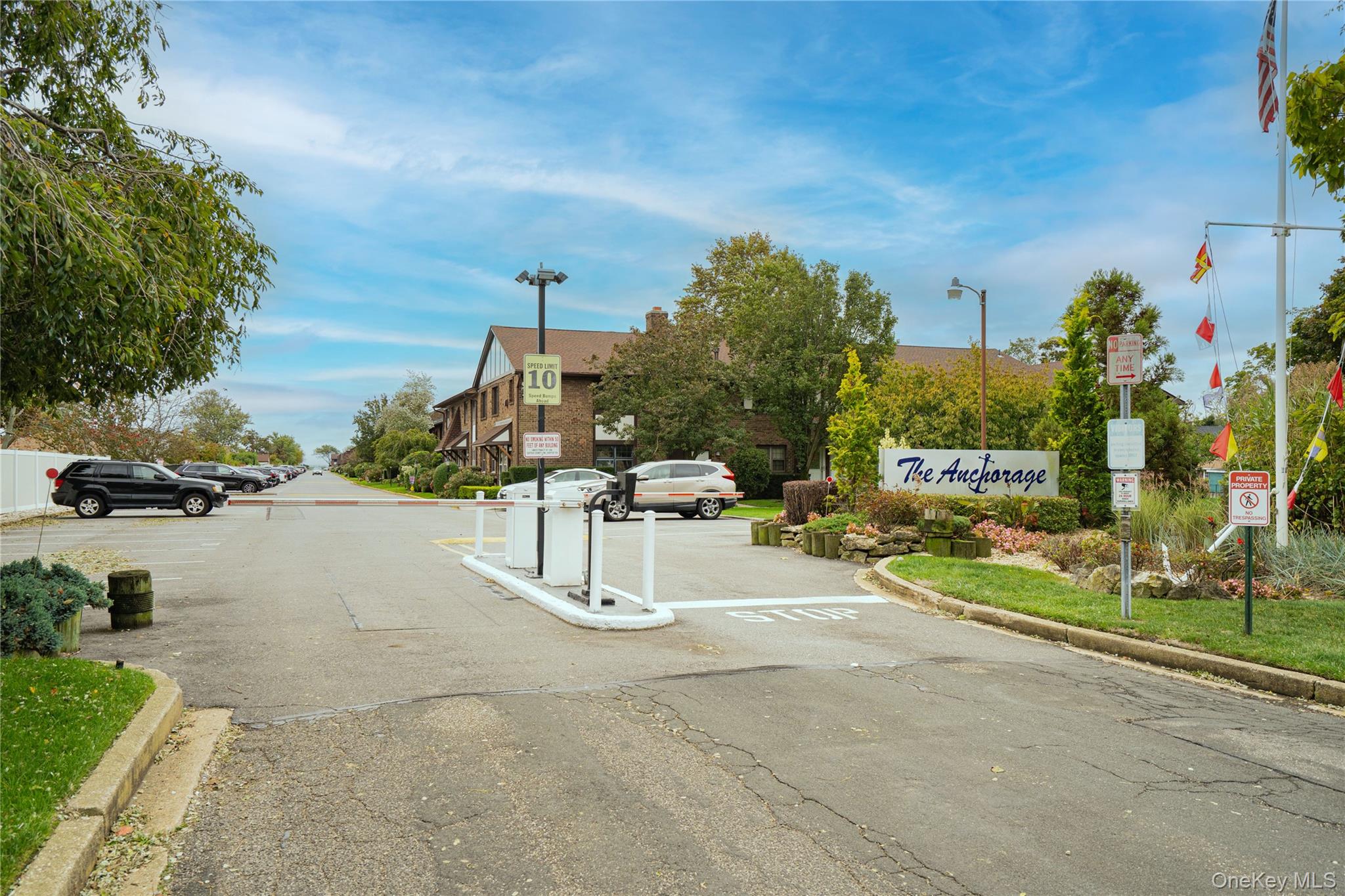 #4 photo, 211 Mariners Way, サフォーク郡 Copiague , NY 11726