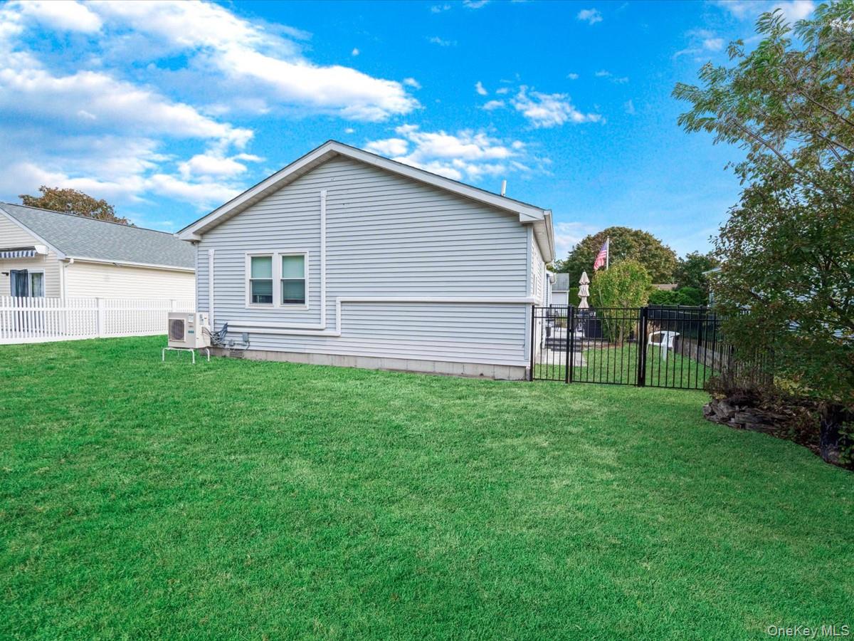 #16 photo, 2 Limetree Drive, サフォーク郡 Manorville , NY 11949